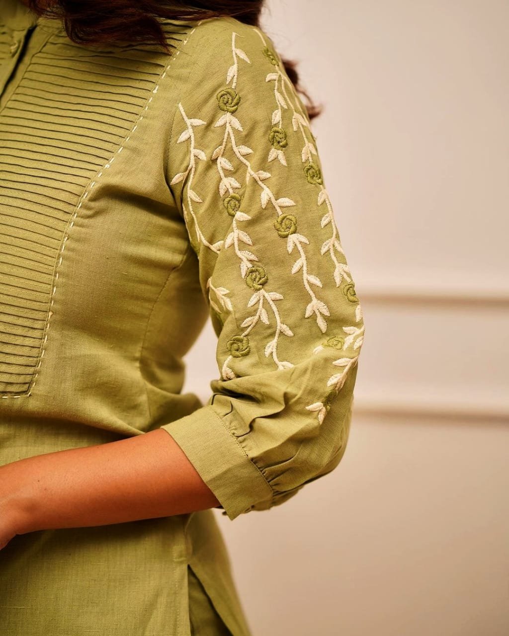 Green Kurti Pant Set with Embroidery & Pintex Detailing